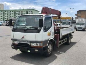 Mitsubishi Canter – Crane