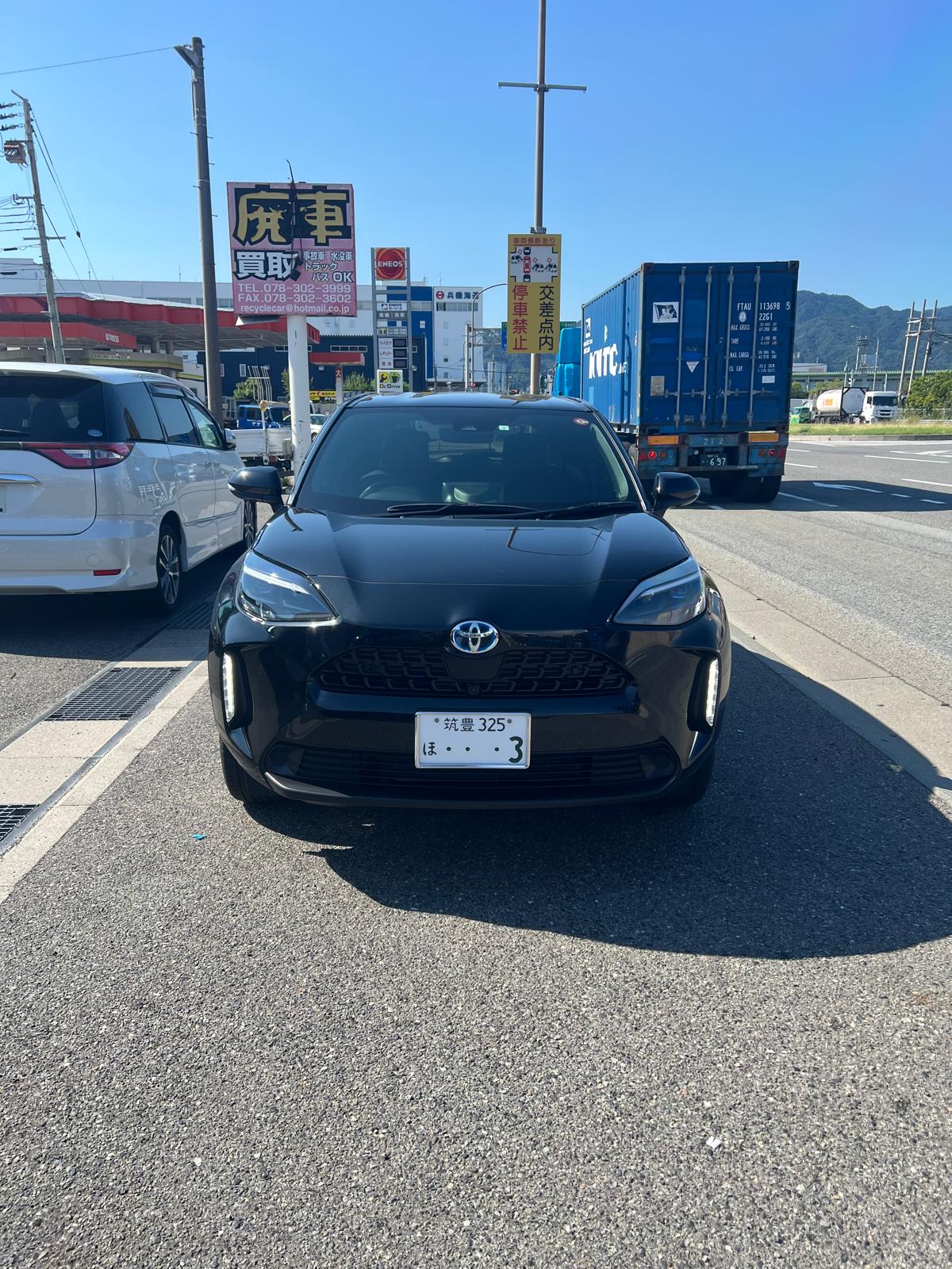 
								Toyota Yaris Cross full									