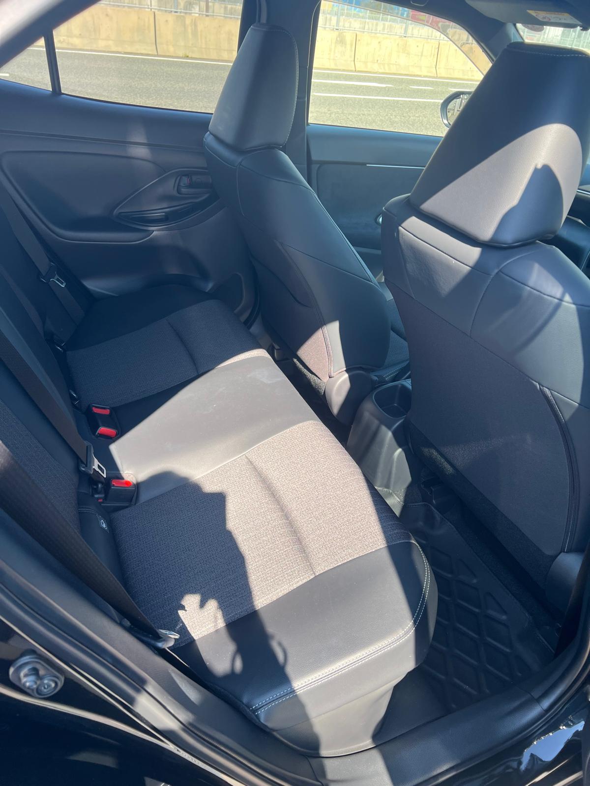 
								Toyota Yaris Cross full									