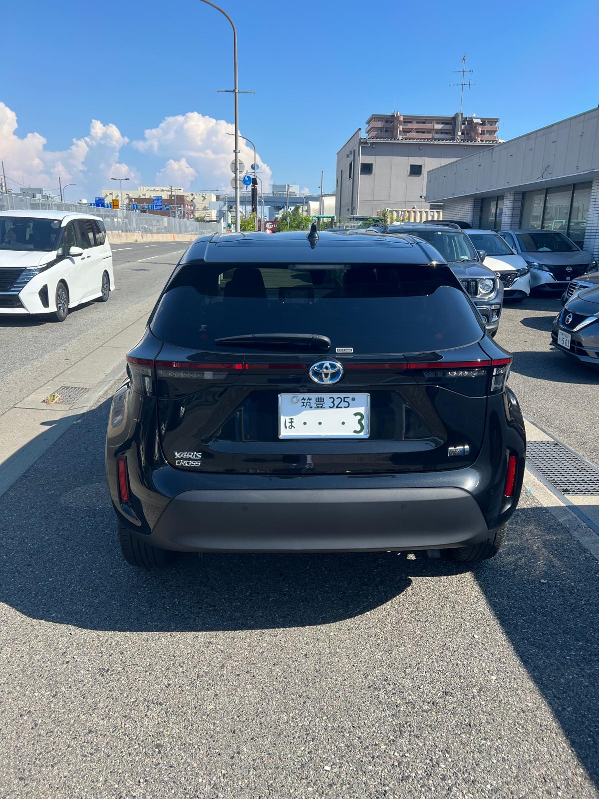 
								Toyota Yaris Cross full									