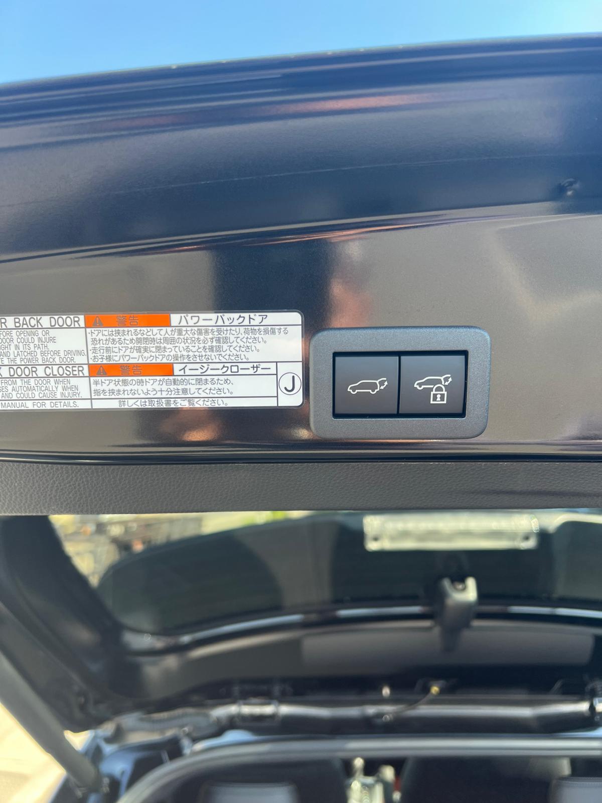 
								Toyota Yaris Cross full									