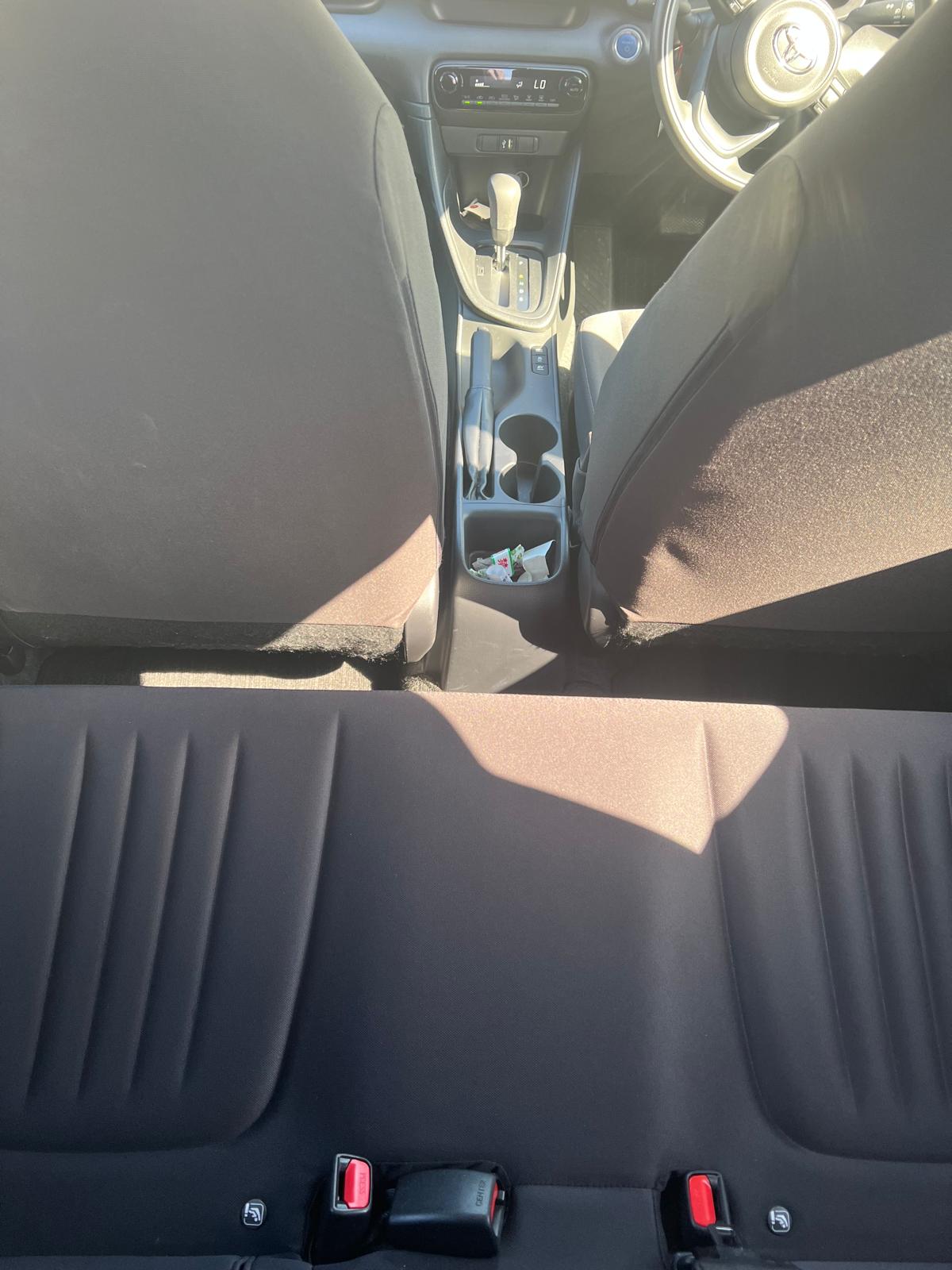 
								Toyota Yaris Hatch full									