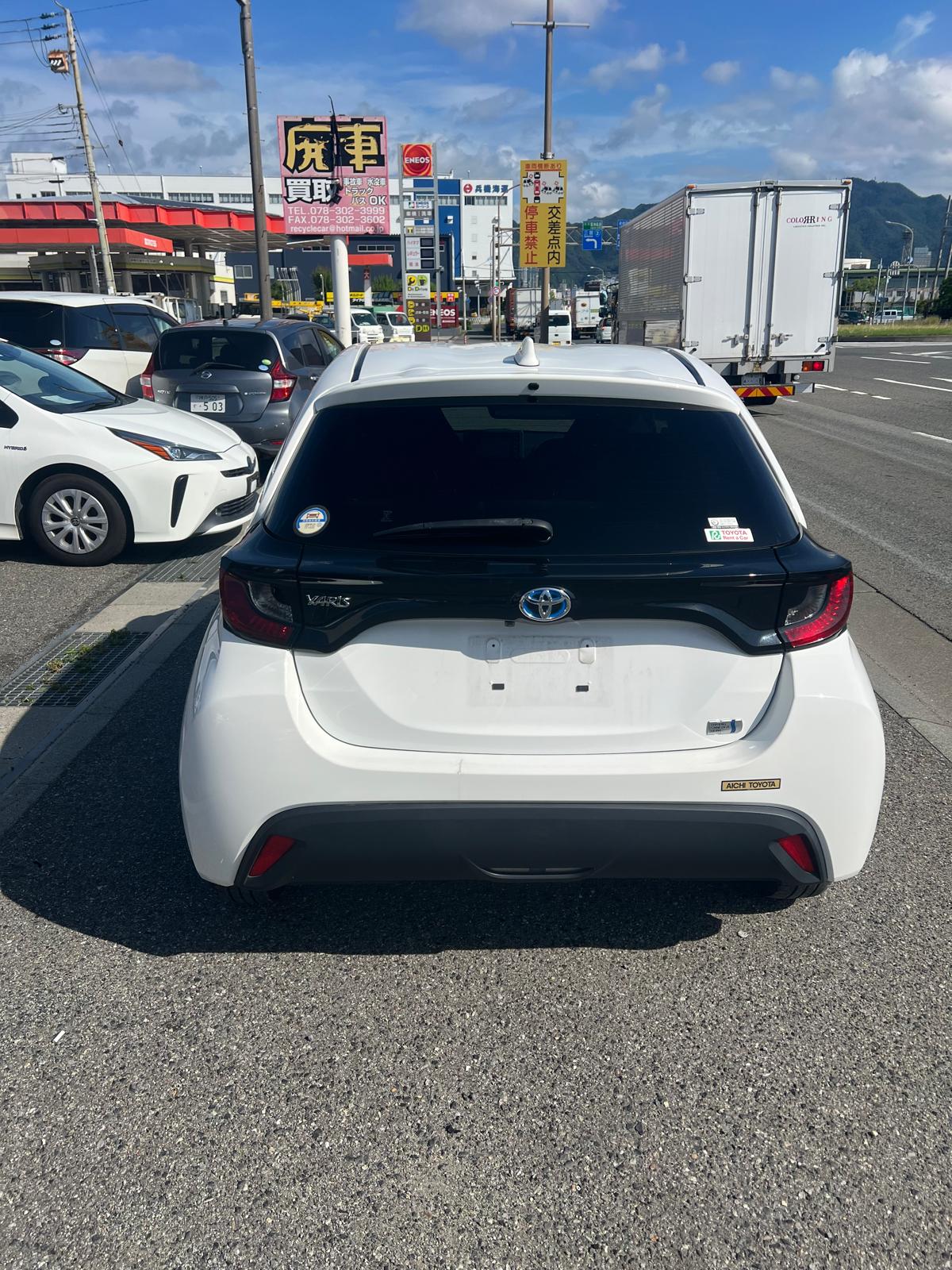 
								Toyota Yaris Hatch full									