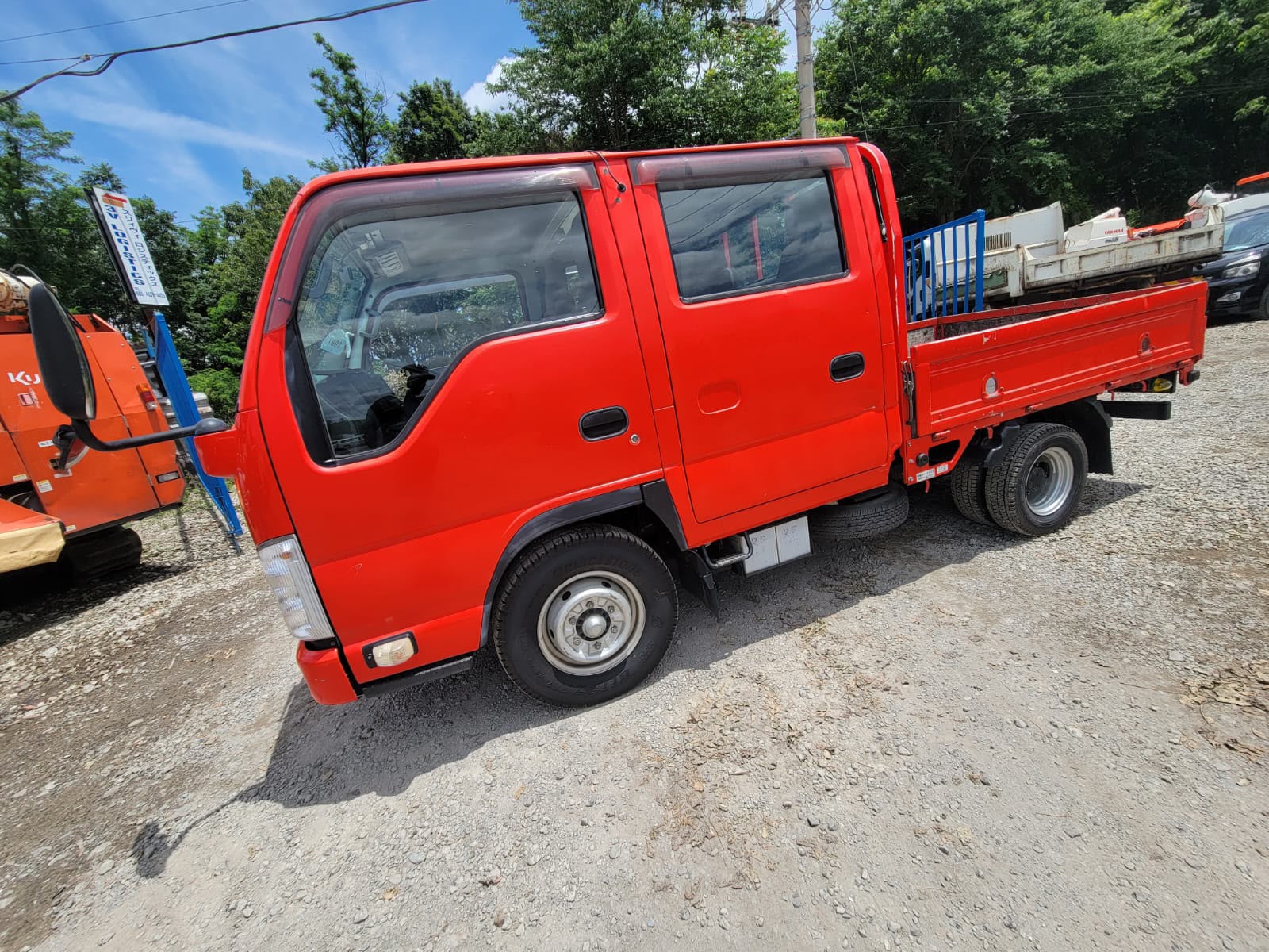 
								Isuzu Elf full									