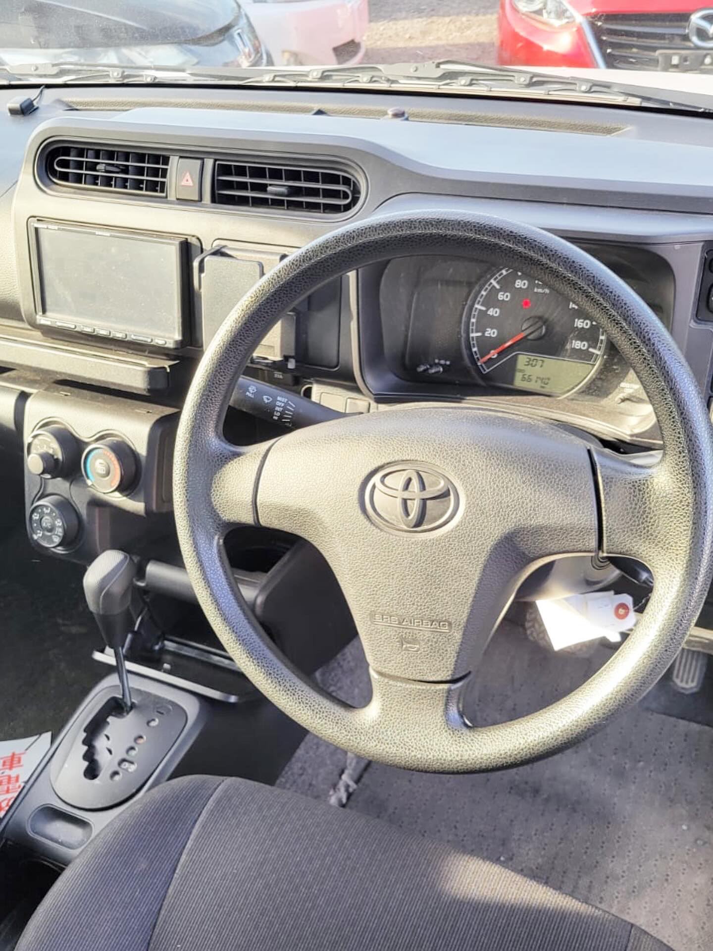 
								Toyota Probox full									